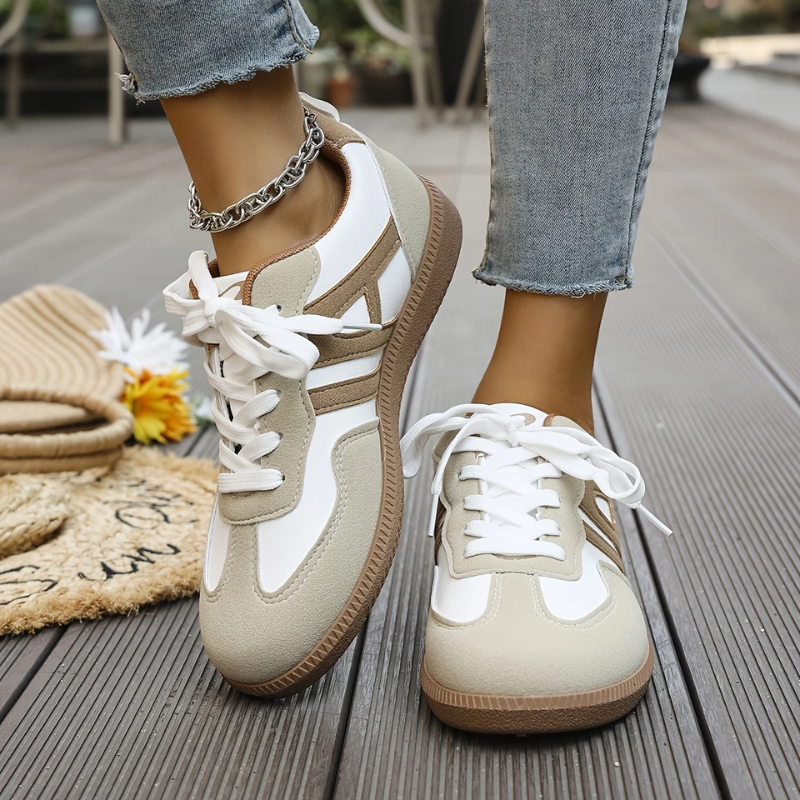 Melanie Sneakers
