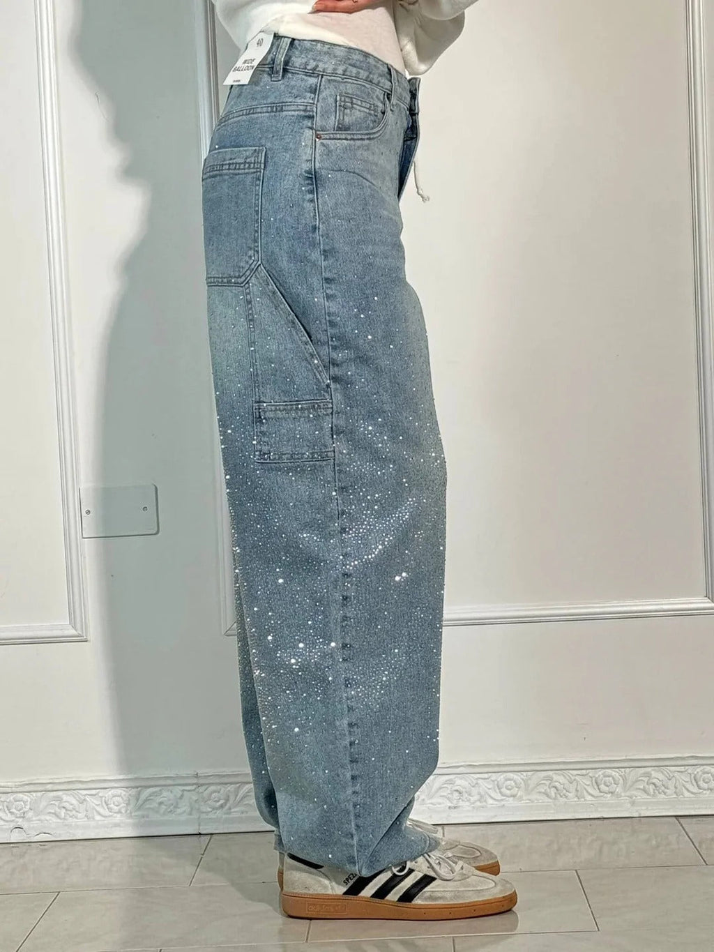 Jeans Anchos Con Brillantes