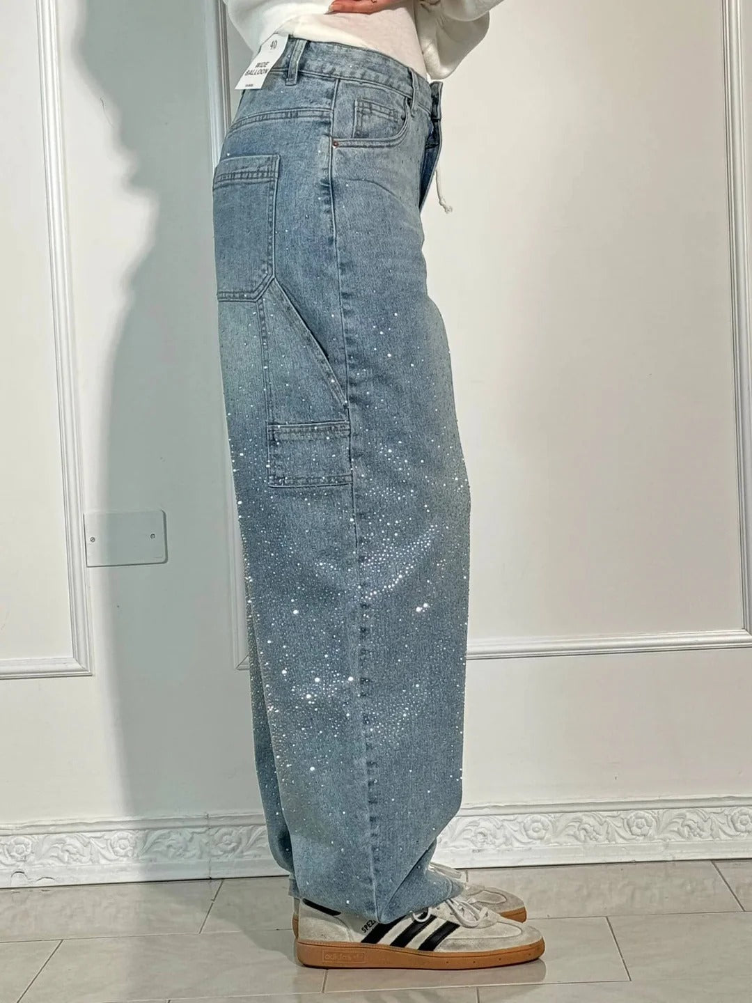 Jeans Anchos Con Brillantes